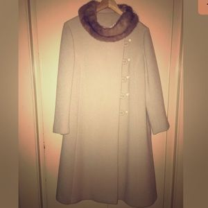 Vintage coat with Mink Collar